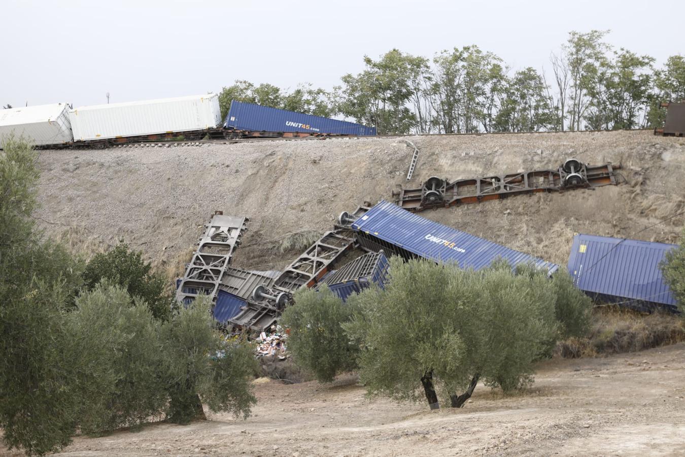 El descarrilamiento del tren en Montoro, en imágenes