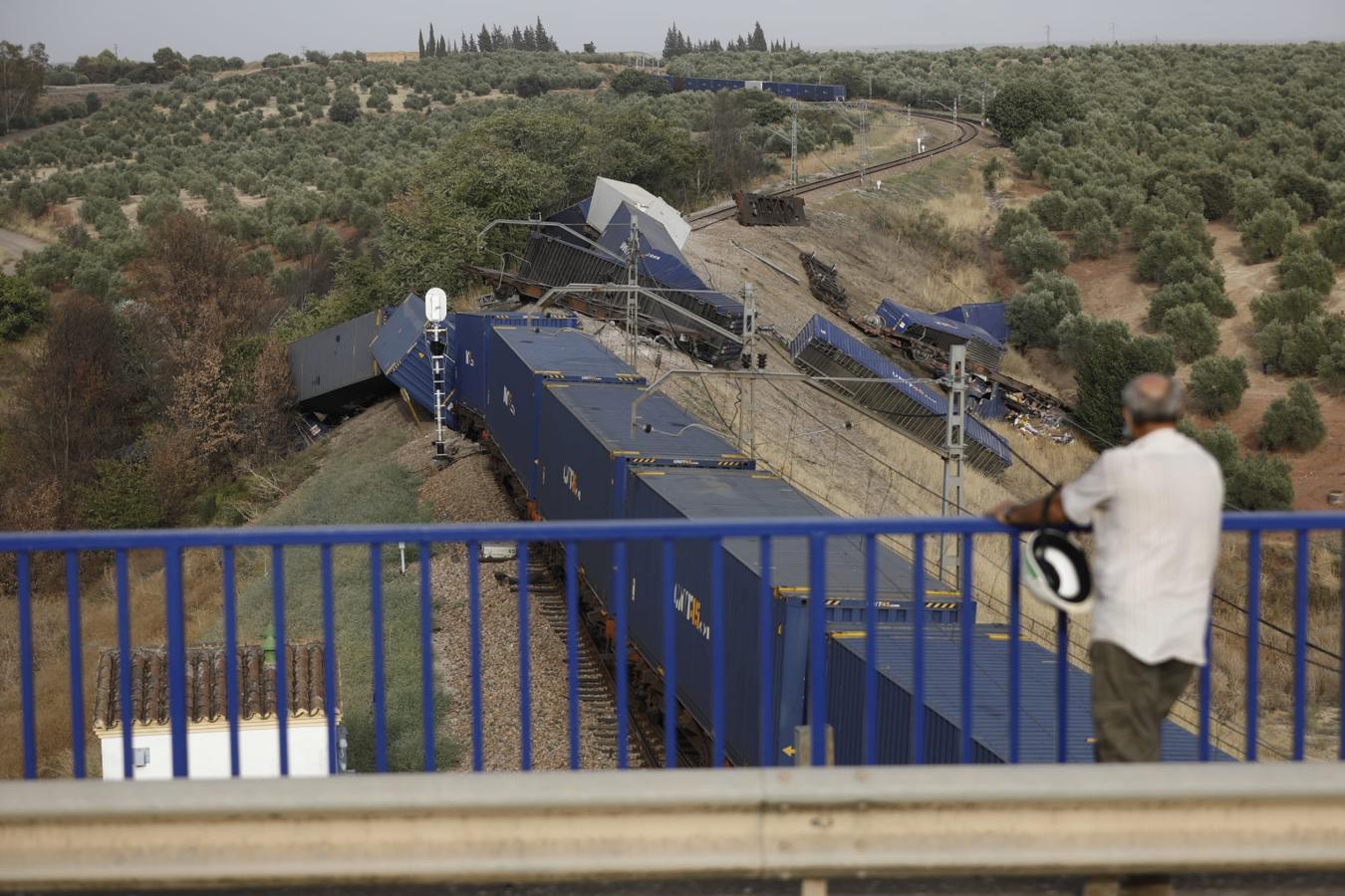 El descarrilamiento del tren en Montoro, en imágenes