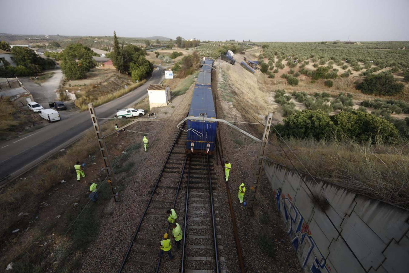 El descarrilamiento del tren en Montoro, en imágenes