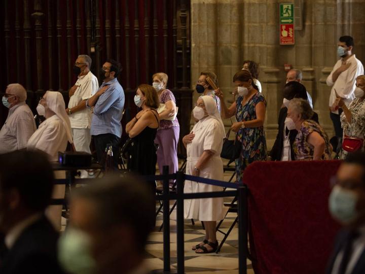 Meneses ha mostrado su deseo de hacer un acto extraordinario con la Virgen de los Reyes