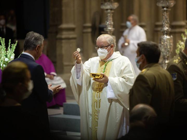 Meneses ha mostrado su deseo de hacer un acto extraordinario con la Virgen de los Reyes