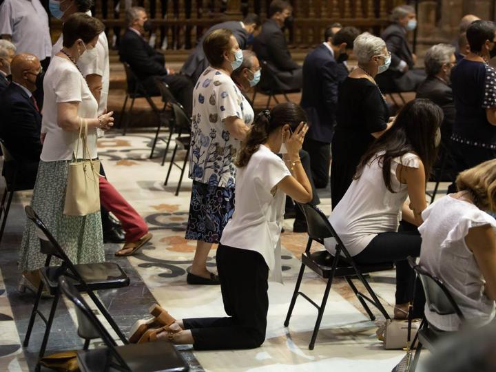 Meneses ha mostrado su deseo de hacer un acto extraordinario con la Virgen de los Reyes