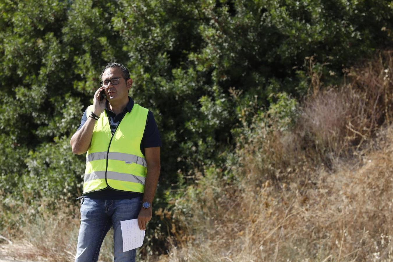 La extinción del incendio forestal de Villaharta, en imágenes