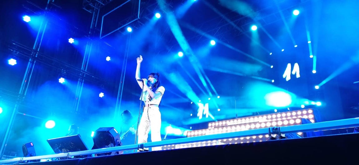 FOTOS: Aitana, derroche de ritmo y coreografía en el Cabaret Festival de El Puerto