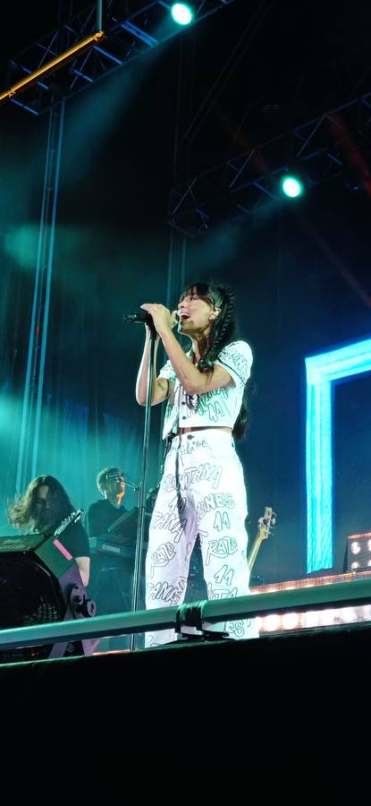 FOTOS: Aitana, derroche de ritmo y coreografía en el Cabaret Festival de El Puerto