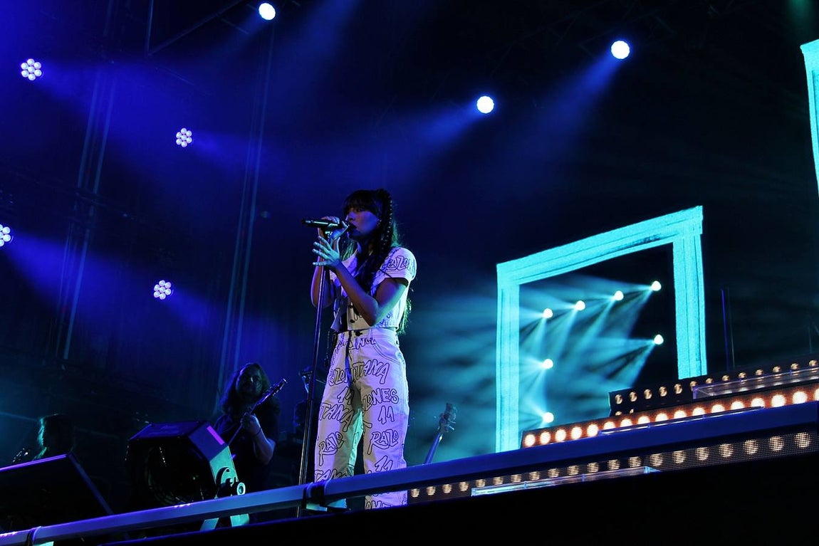 FOTOS: Aitana, derroche de ritmo y coreografía en el Cabaret Festival de El Puerto