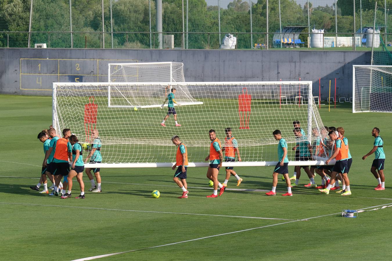 FOTOS: Entrenamiento del Cádiz CF antes de visitar el Benito Villamarín