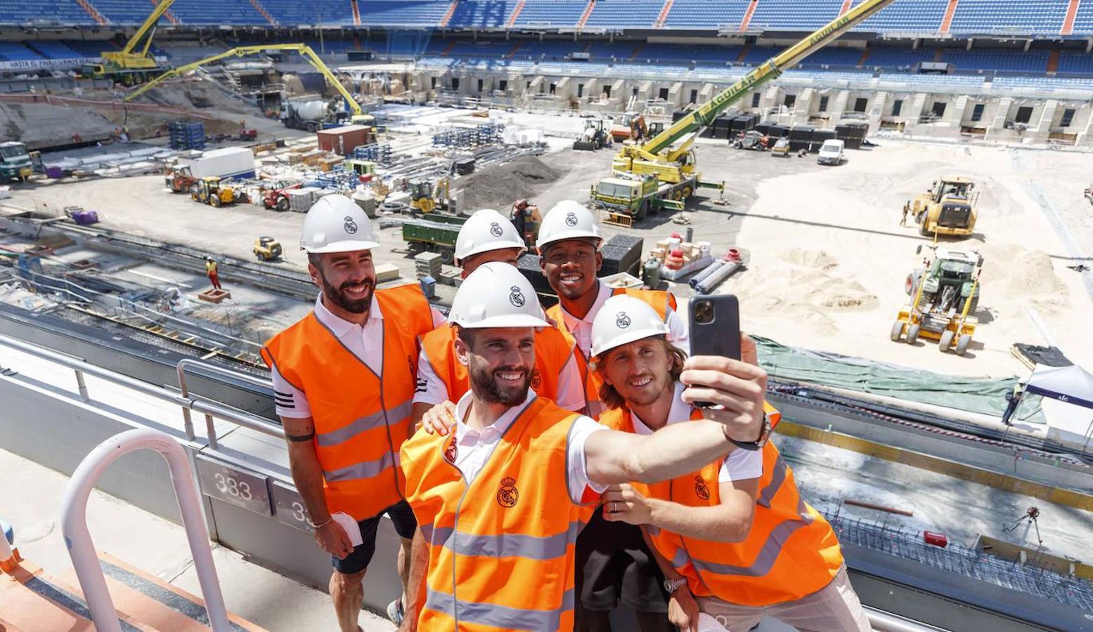 Selfie y despedida. Además de las fotos promocionales, los jugadores dijeron un 'hasta luego' a su estadio mediante una foto grupal y más informal que fue directa a sus redes sociales.