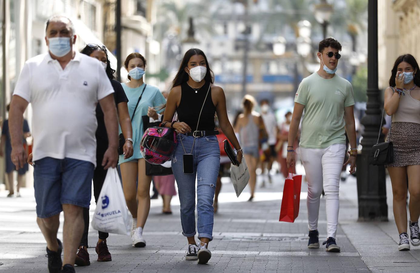 En imágenes, Córdoba recobra la actividad tras el puente de agosto