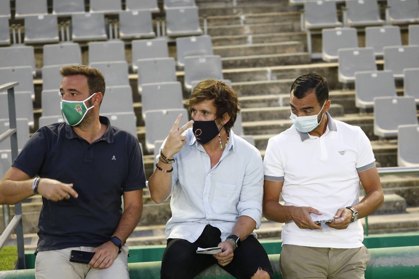 El ambiente previo al partido entre el Córdoba y el Extremadura, en imágenes