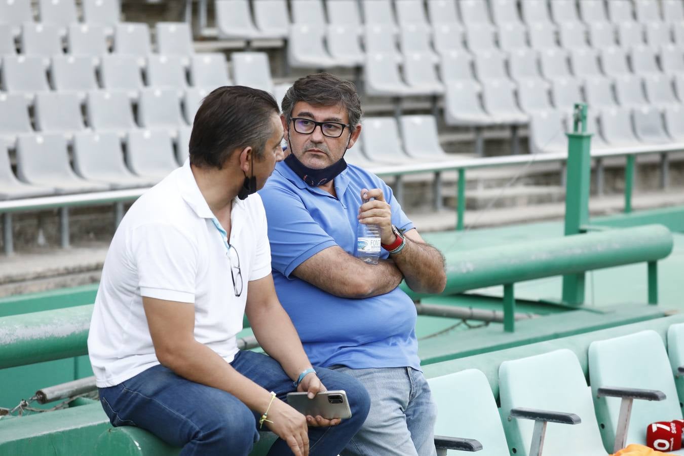 El ambiente previo al partido entre el Córdoba y el Extremadura, en imágenes