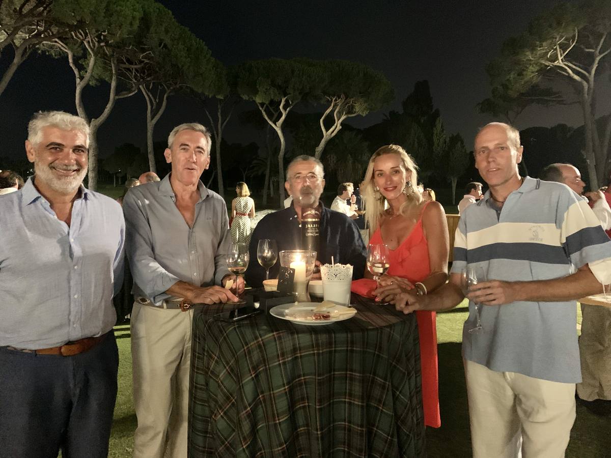 Alfonso de la Calle, Luis Domínguez, Richard Manuel Fernández, Patricia Sainz y Borja García Sangrá. 