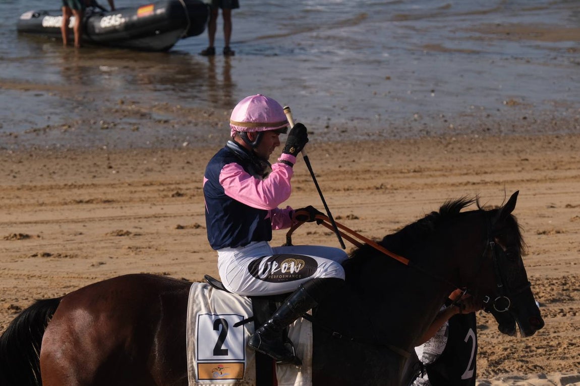 FOTOS: Segundo día de las Carreras de Caballos de Sanlúcar en el segundo ciclo