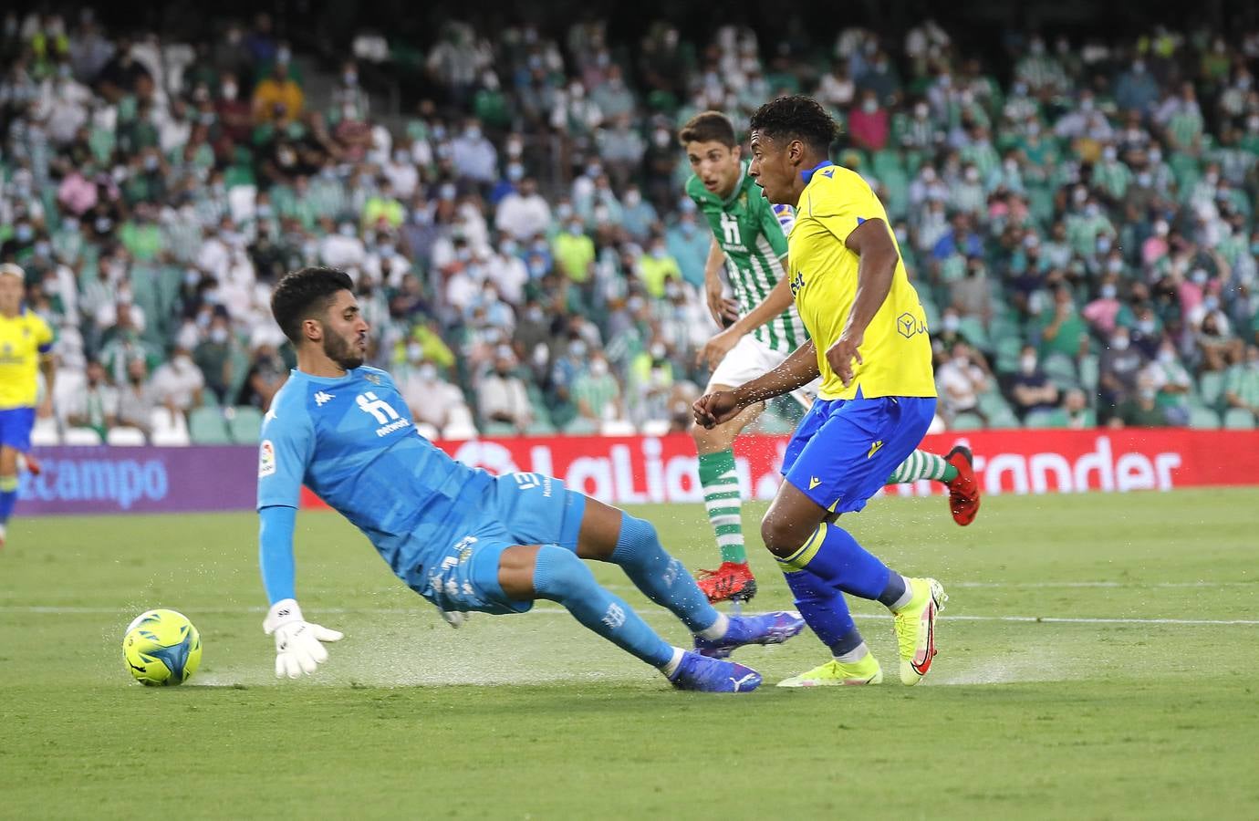 El Real Betis - Cádiz, en imágenes