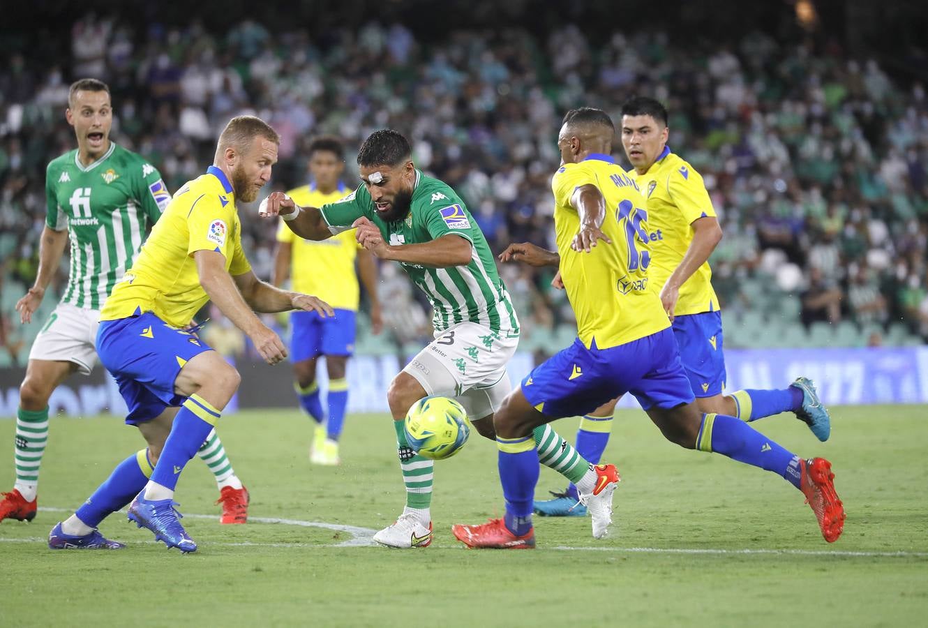 El Real Betis - Cádiz, en imágenes