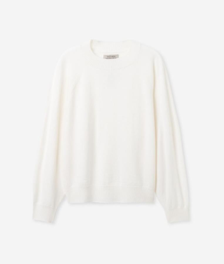 Falconeri - Los imprescindibles para la vuelta a la ciudad. Jersey de cashmere con cuello redondo y manga raglán, de Falconeri. El comodín que no puede faltar en el vestidor de cara a septiembre y octubre. Precio: 159€.