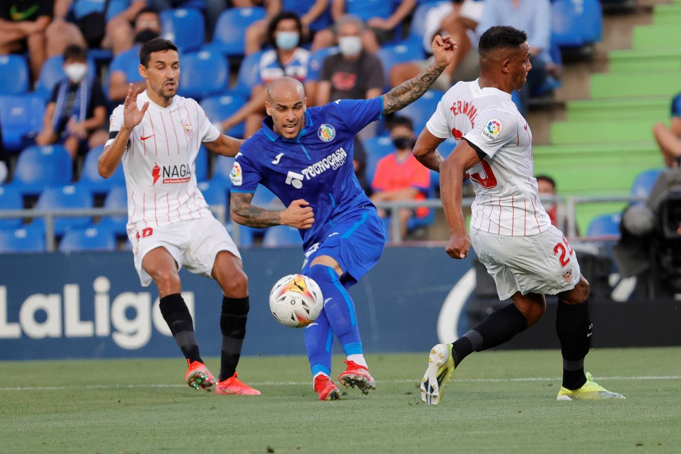 Partido ﻿entre el Getafe y El Sevilla disputado en el Coliseum Alfonso Pérez