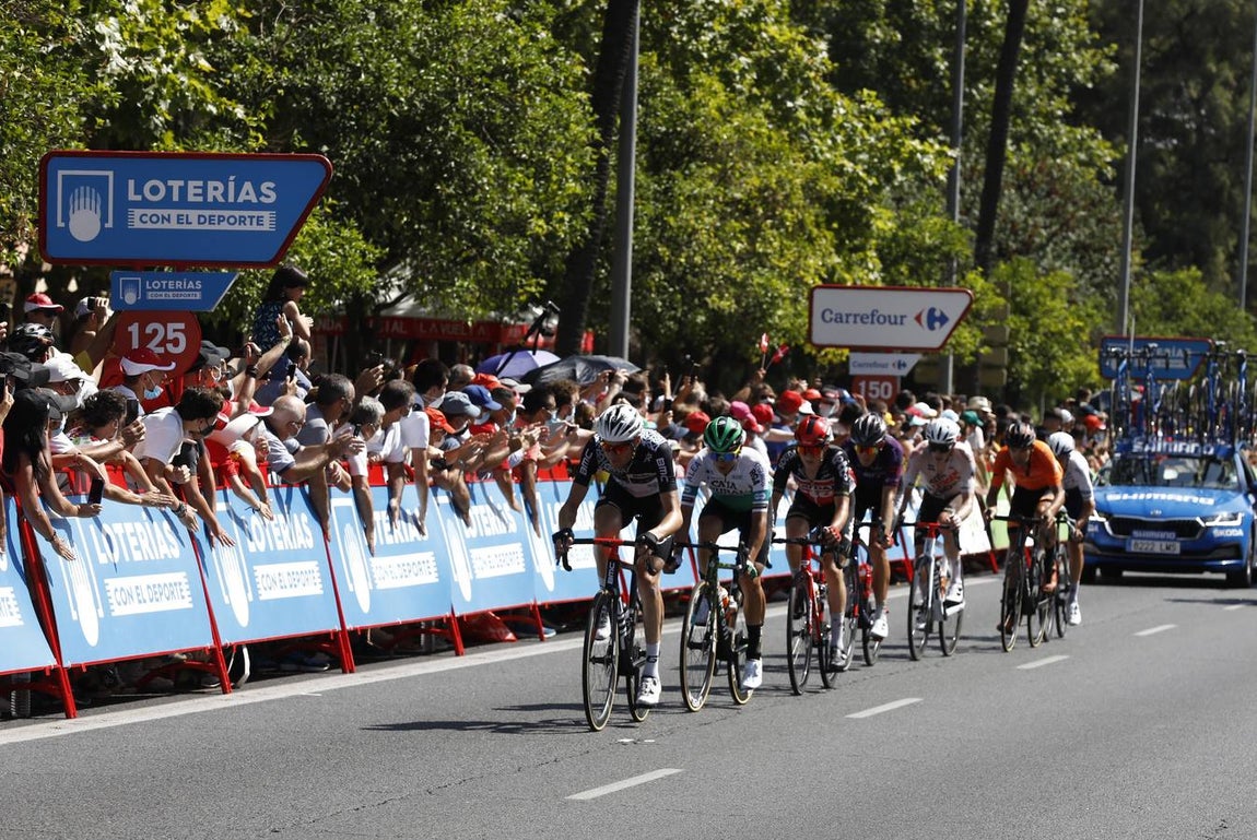 La Vuelta Ciclista a España a su paso por Córdoba, en imágenes