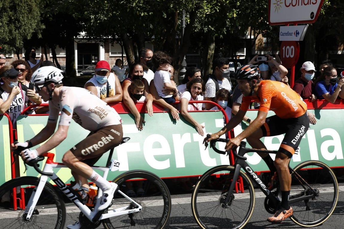 La Vuelta Ciclista a España a su paso por Córdoba, en imágenes