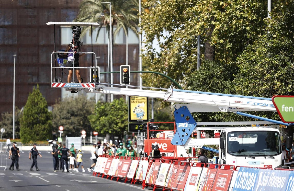 La Vuelta Ciclista a España a su paso por Córdoba, en imágenes