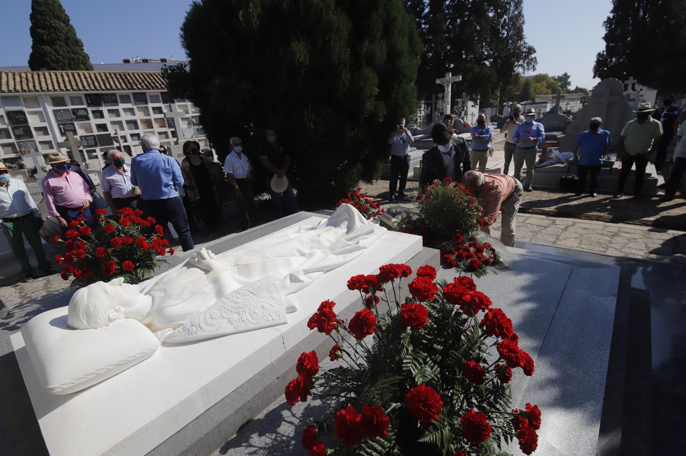 El homenaje a Manolete en el 74 aniversario de su muerte, en imágenes