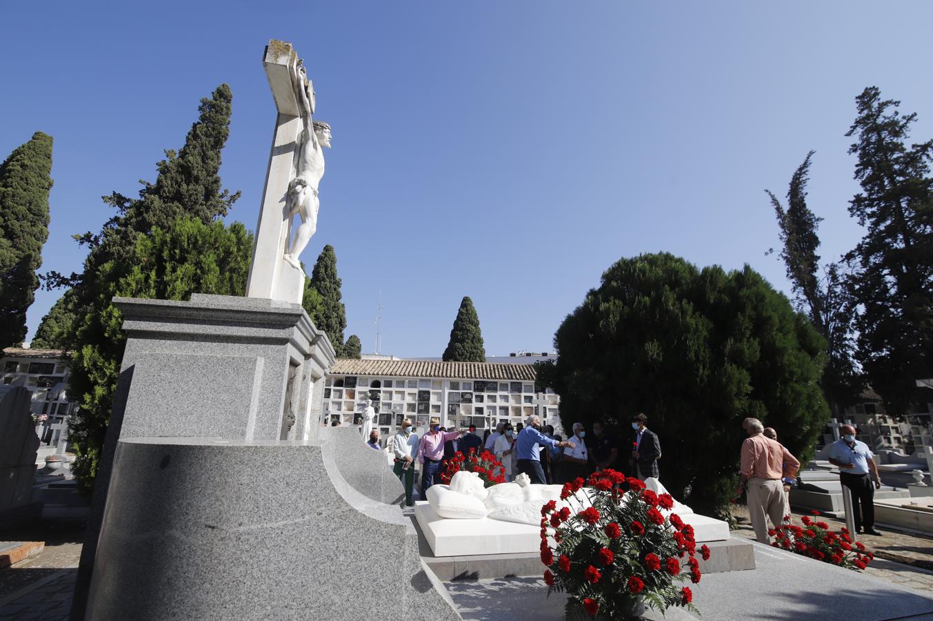 El homenaje a Manolete en el 74 aniversario de su muerte, en imágenes