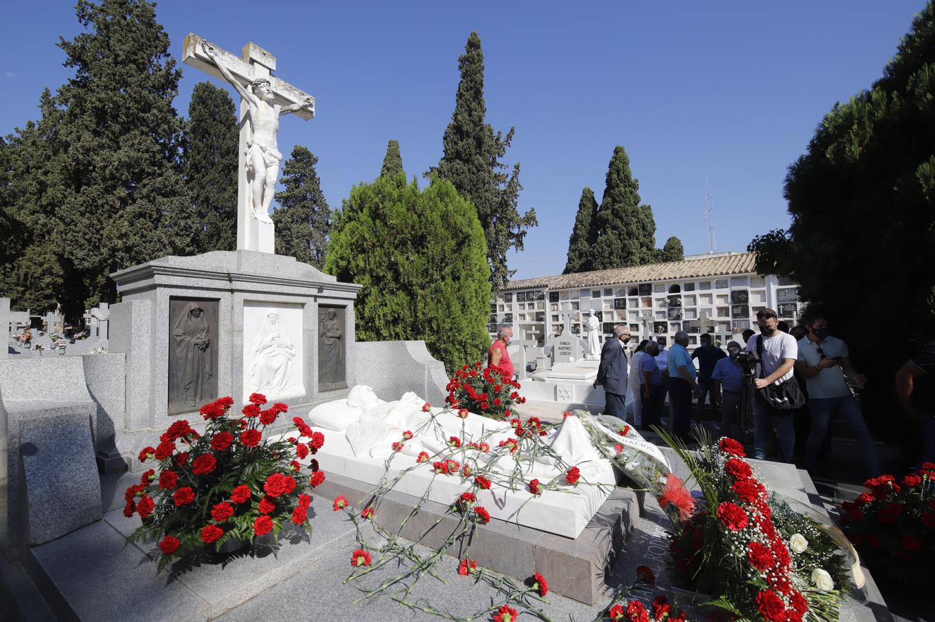 El homenaje a Manolete en el 74 aniversario de su muerte, en imágenes