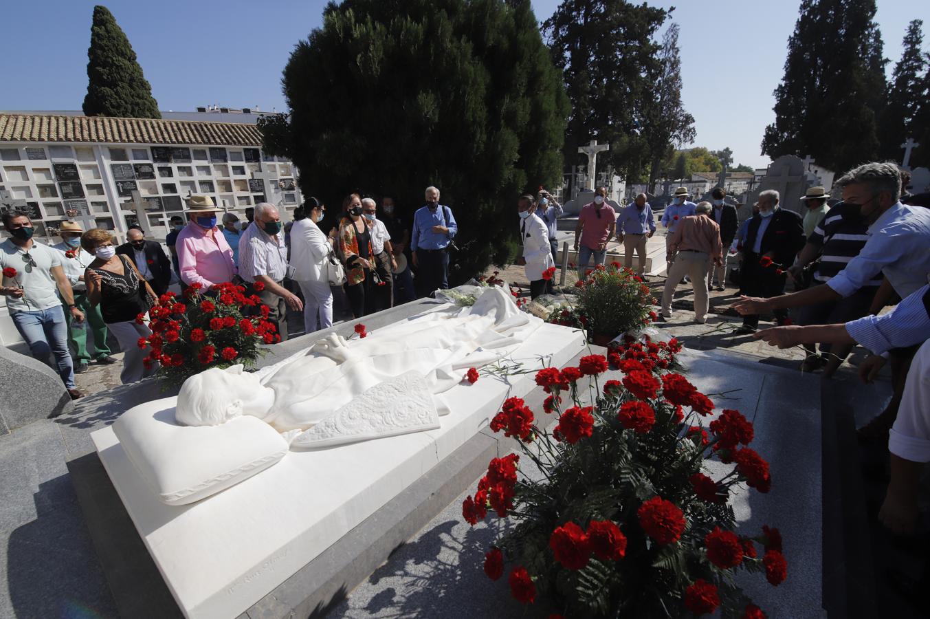 El homenaje a Manolete en el 74 aniversario de su muerte, en imágenes