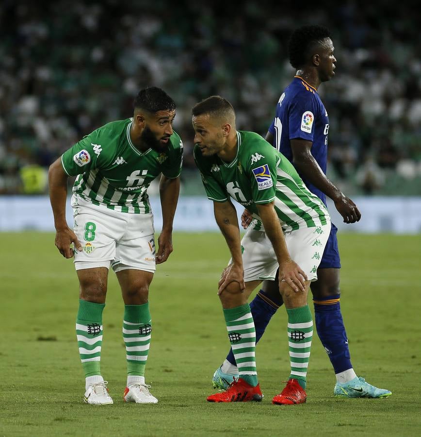 Partido entre el Real Betis y el Real Madrid disputado en el Benito Villamarín