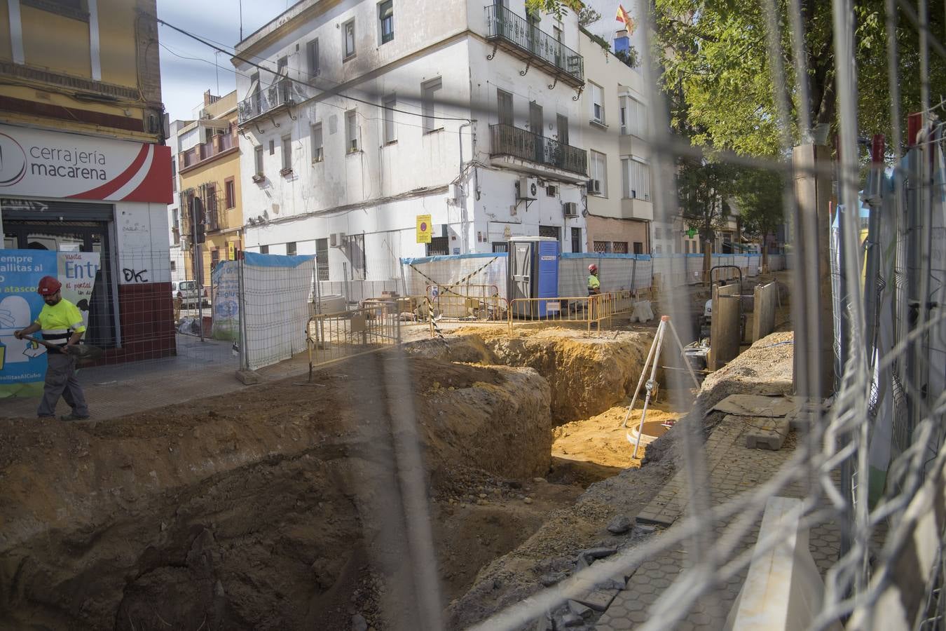 Obras en la avenida de la Cruz Roja y Torneo que se encontrarán los sevillanos a la vuelta de las vacaciones