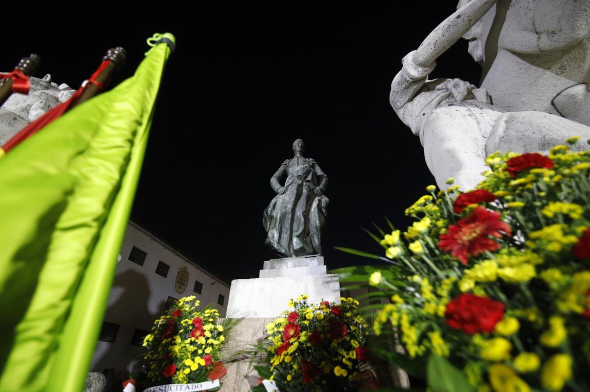 Homenaje a Manolete en el barrio torero de Santa Marina, en imágenes