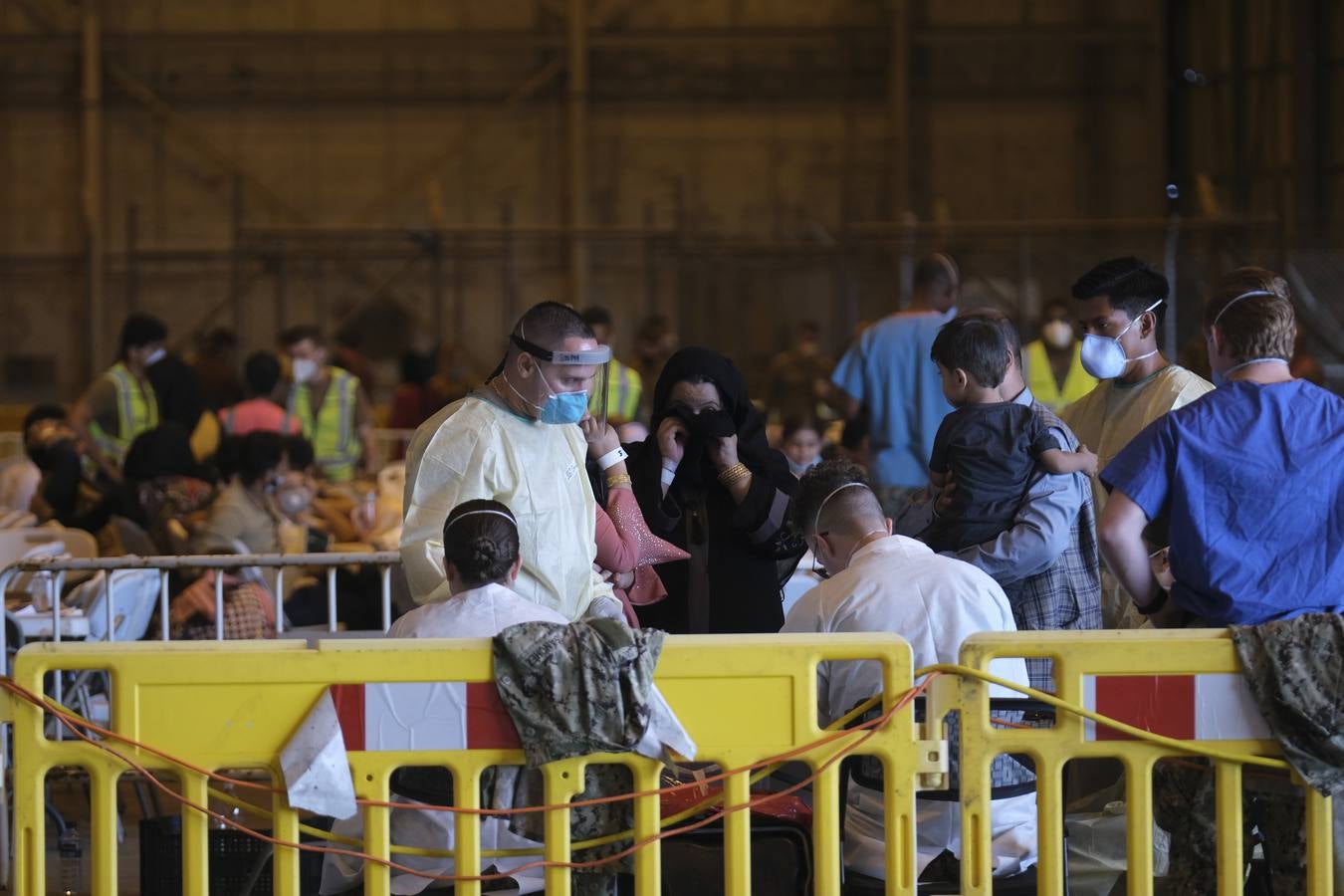 FOTOS: Así viven los refugiados afganos en la Base Naval de Rota