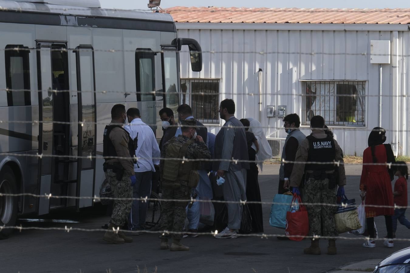 FOTOS: Así viven los refugiados afganos en la Base Naval de Rota