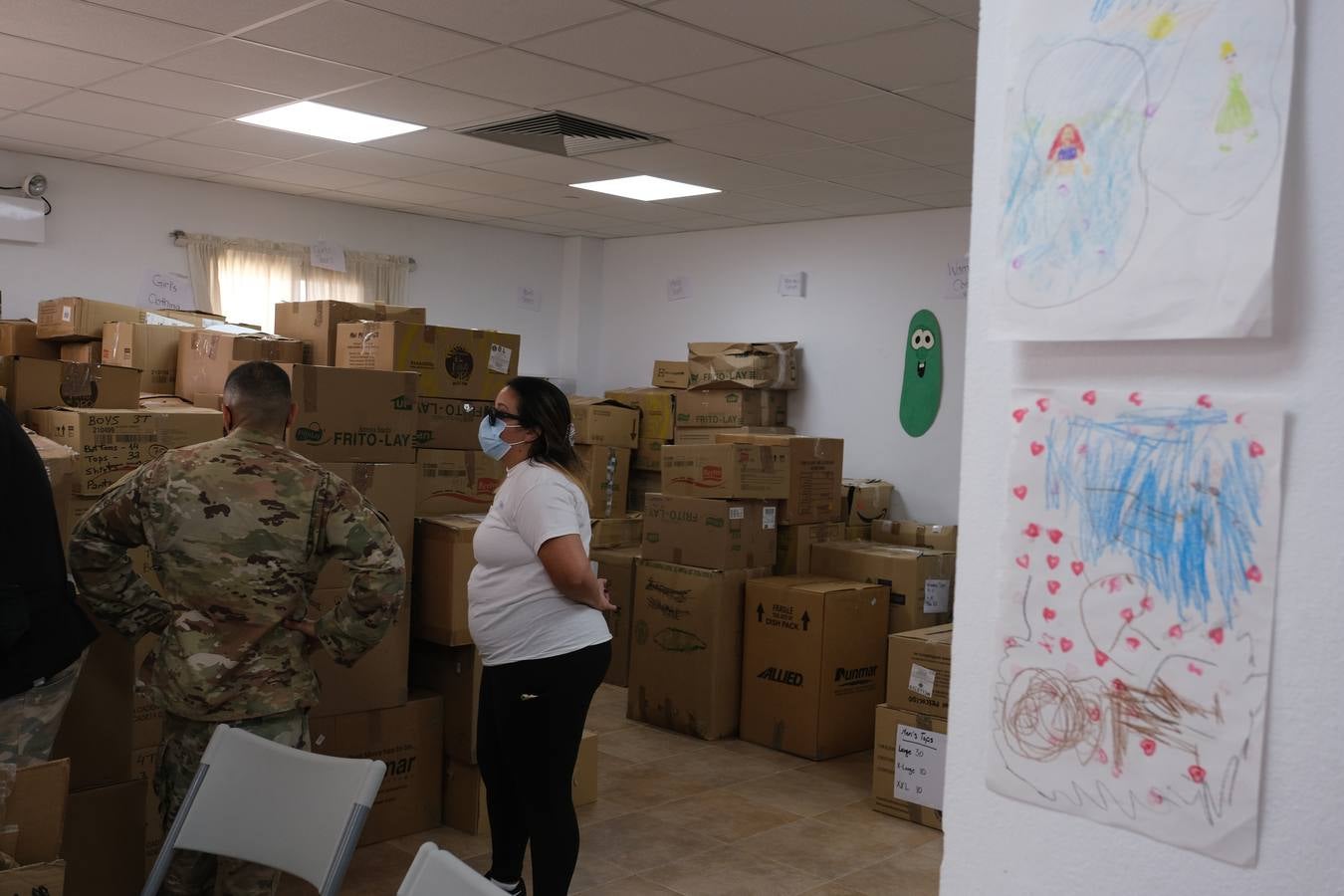 FOTOS: Así viven los refugiados afganos en la Base Naval de Rota