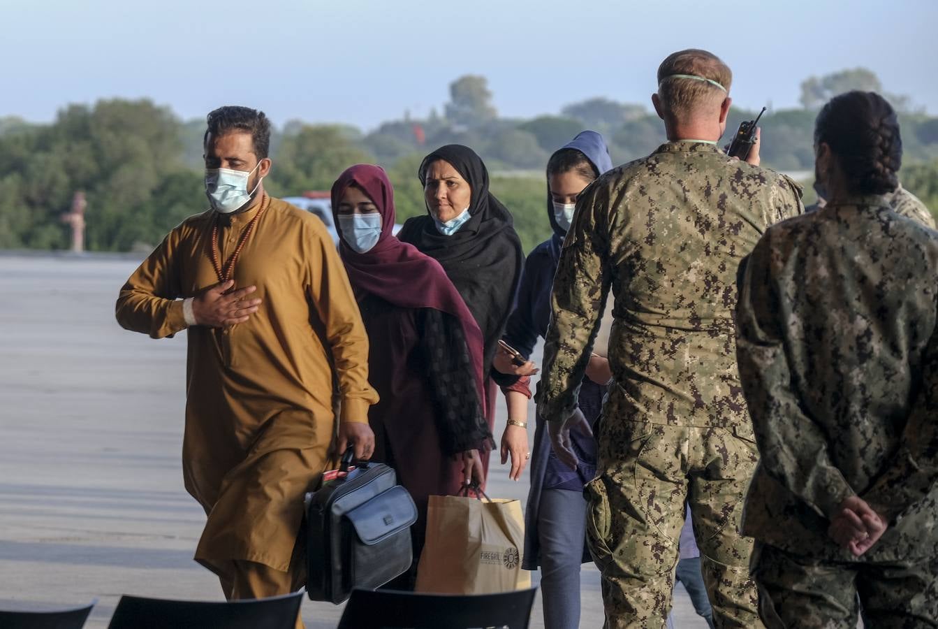 FOTOS: Así viven los refugiados afganos en la Base Naval de Rota