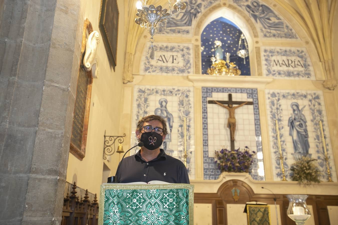 La ofrenda floral del Córdoba CF a San Rafael y la Fuensanta, en imágenes