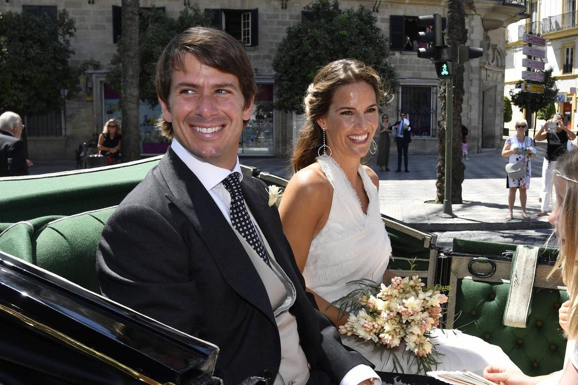 La boda de Carlos Cortina y Carla Vega-Penichet, en imágenes