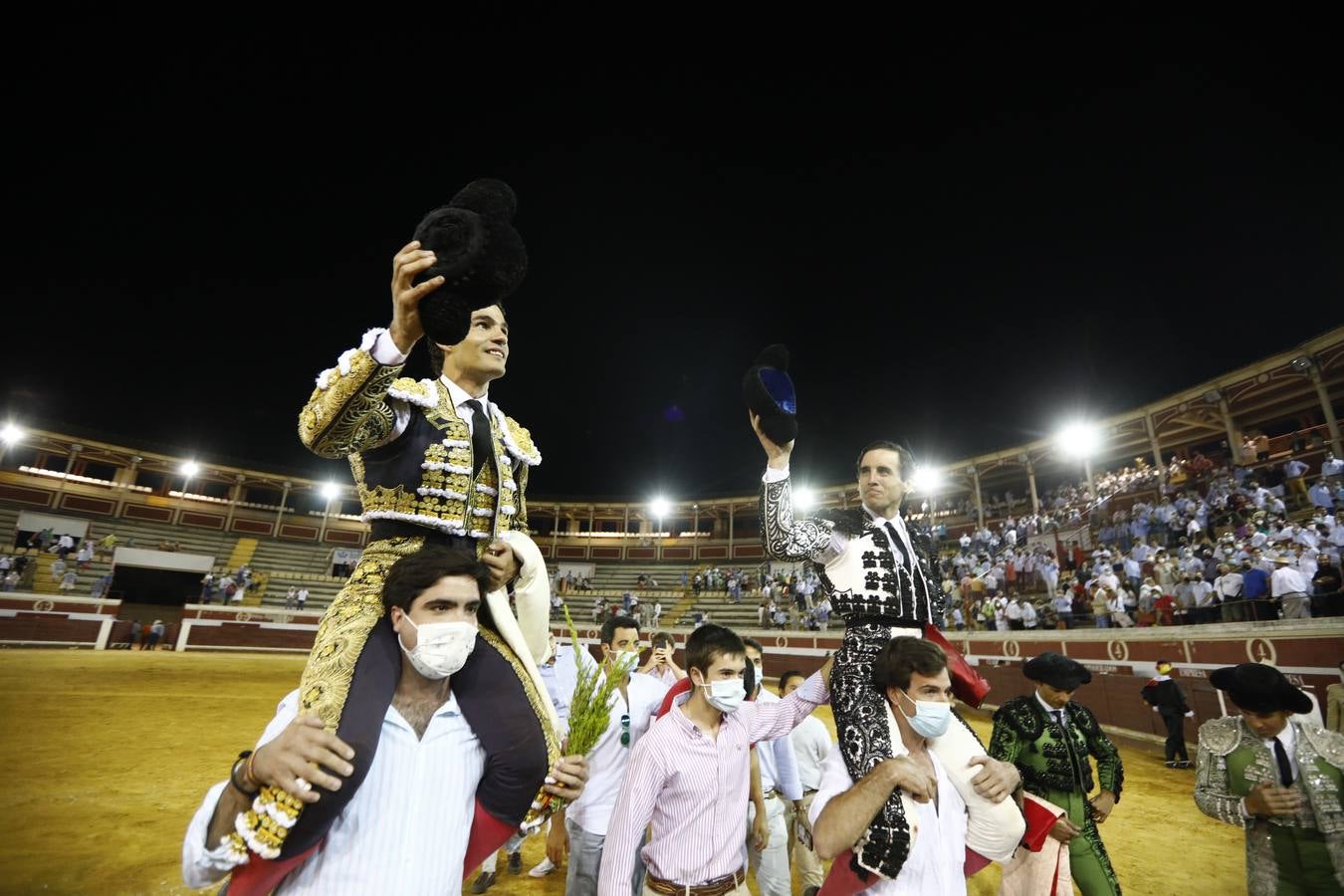 Toros | En imágenes, el triunfo de Aguado y Juan Ortega en Lucena