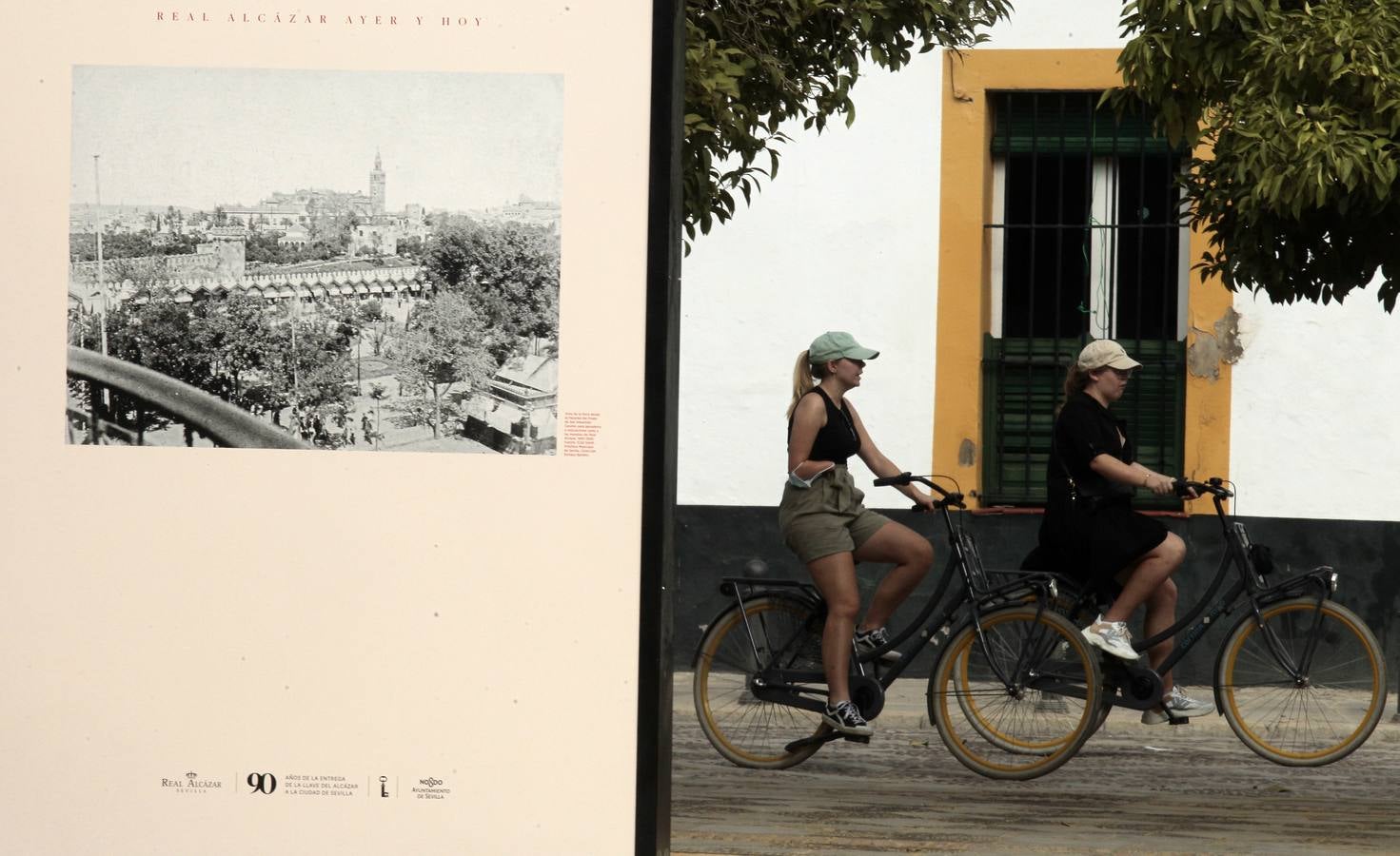 Exposición fotográfica que conmemora el 90 aniversario de la cesión del Real Alcázar a la ciudad