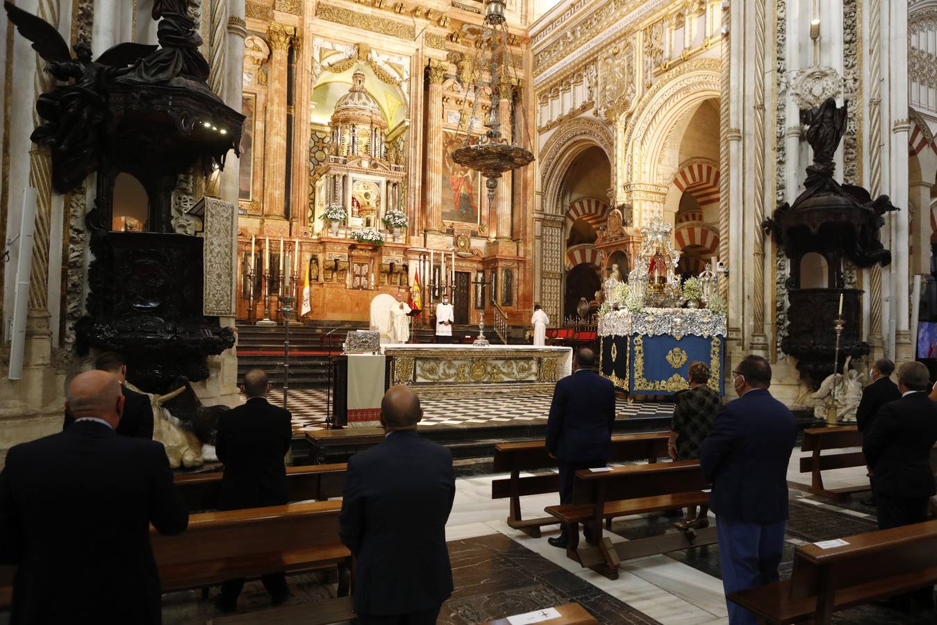 La misa en honor a la Virgen de la Fuensanta de Córdoba, en imágenes