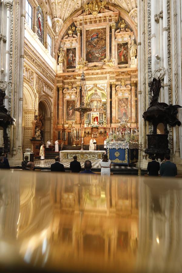 La misa en honor a la Virgen de la Fuensanta de Córdoba, en imágenes