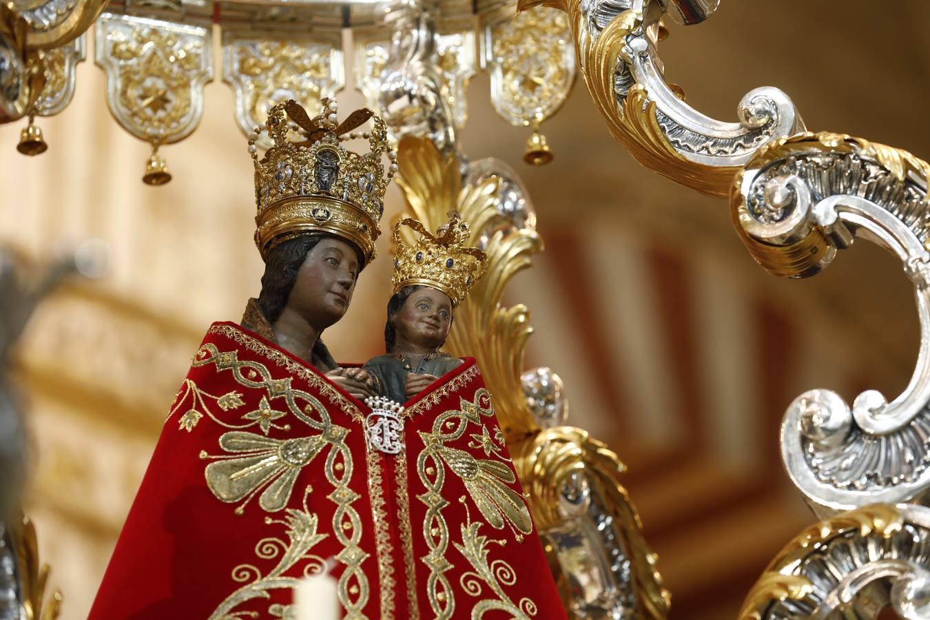 La misa en honor a la Virgen de la Fuensanta de Córdoba, en imágenes