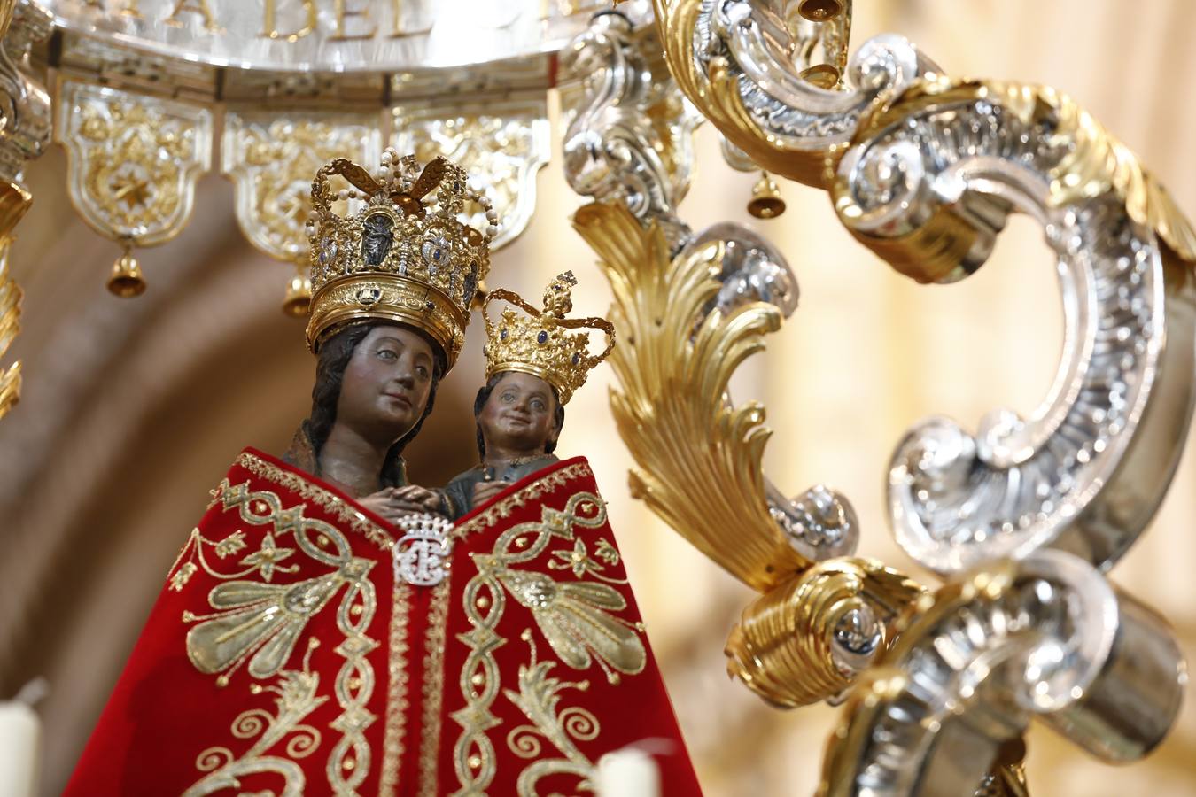 La misa en honor a la Virgen de la Fuensanta de Córdoba, en imágenes