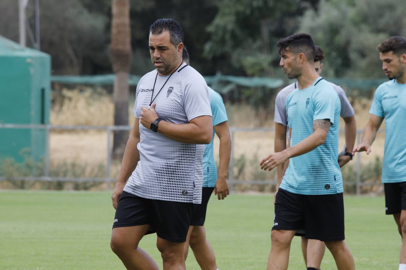 El entrenamiento del Córdoba CF en la festividad de la Virgen de la Fuensanta, en imágenes