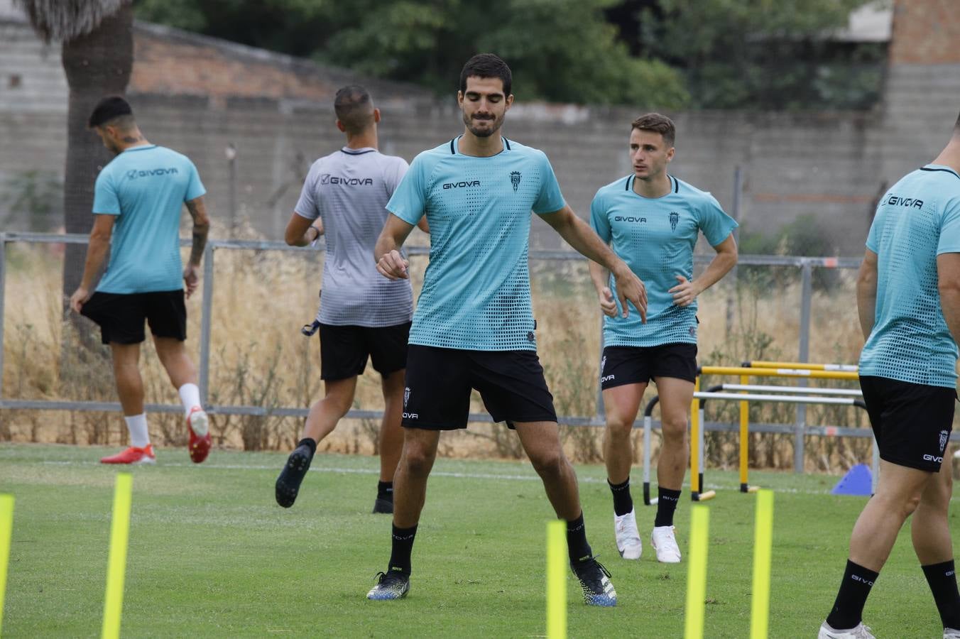 El entrenamiento del Córdoba CF en la festividad de la Virgen de la Fuensanta, en imágenes