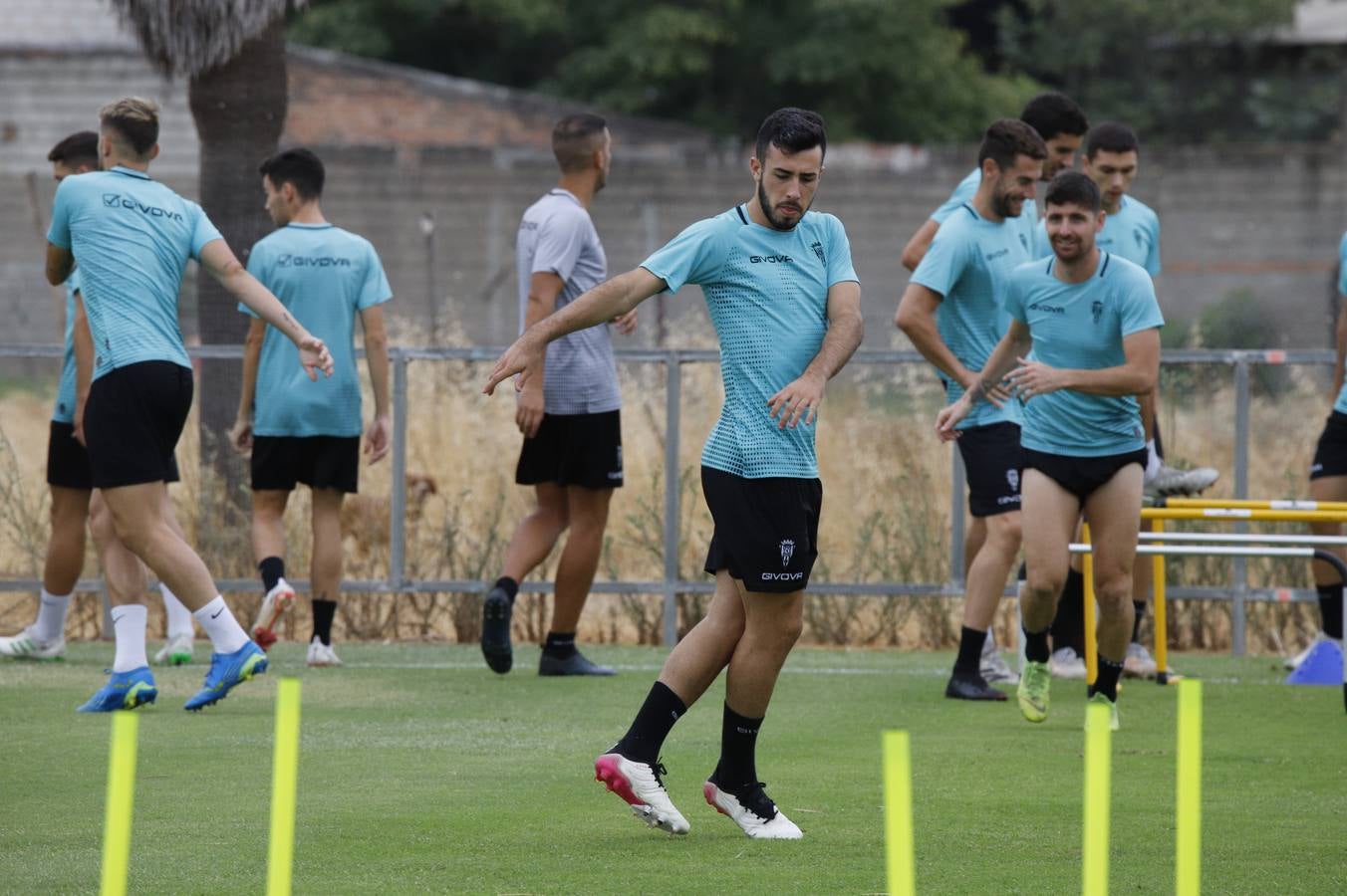 El entrenamiento del Córdoba CF en la festividad de la Virgen de la Fuensanta, en imágenes