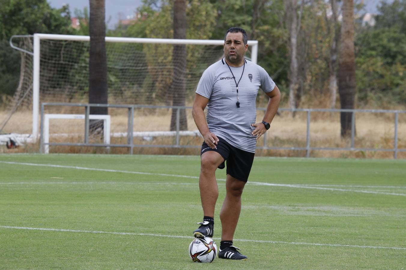 El entrenamiento del Córdoba CF en la festividad de la Virgen de la Fuensanta, en imágenes