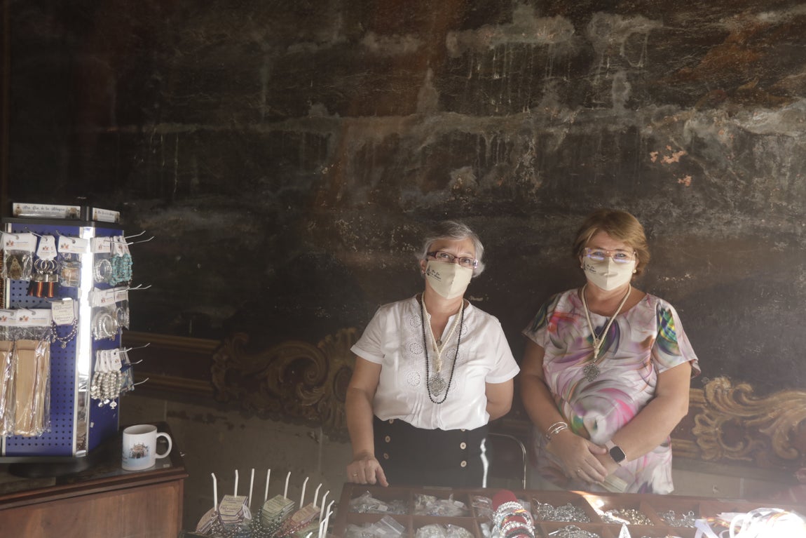 En imágenes: Así ha sido la procesión de la Virgen de los Milagros, en El Puerto