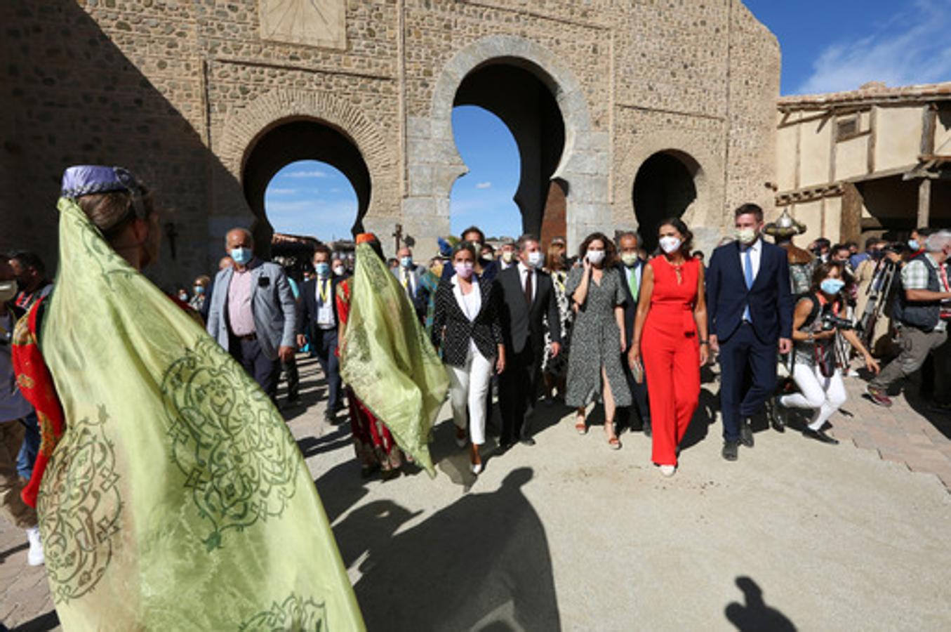 Las imágenes de los invitados al acto de inauguración de Puy du Fou