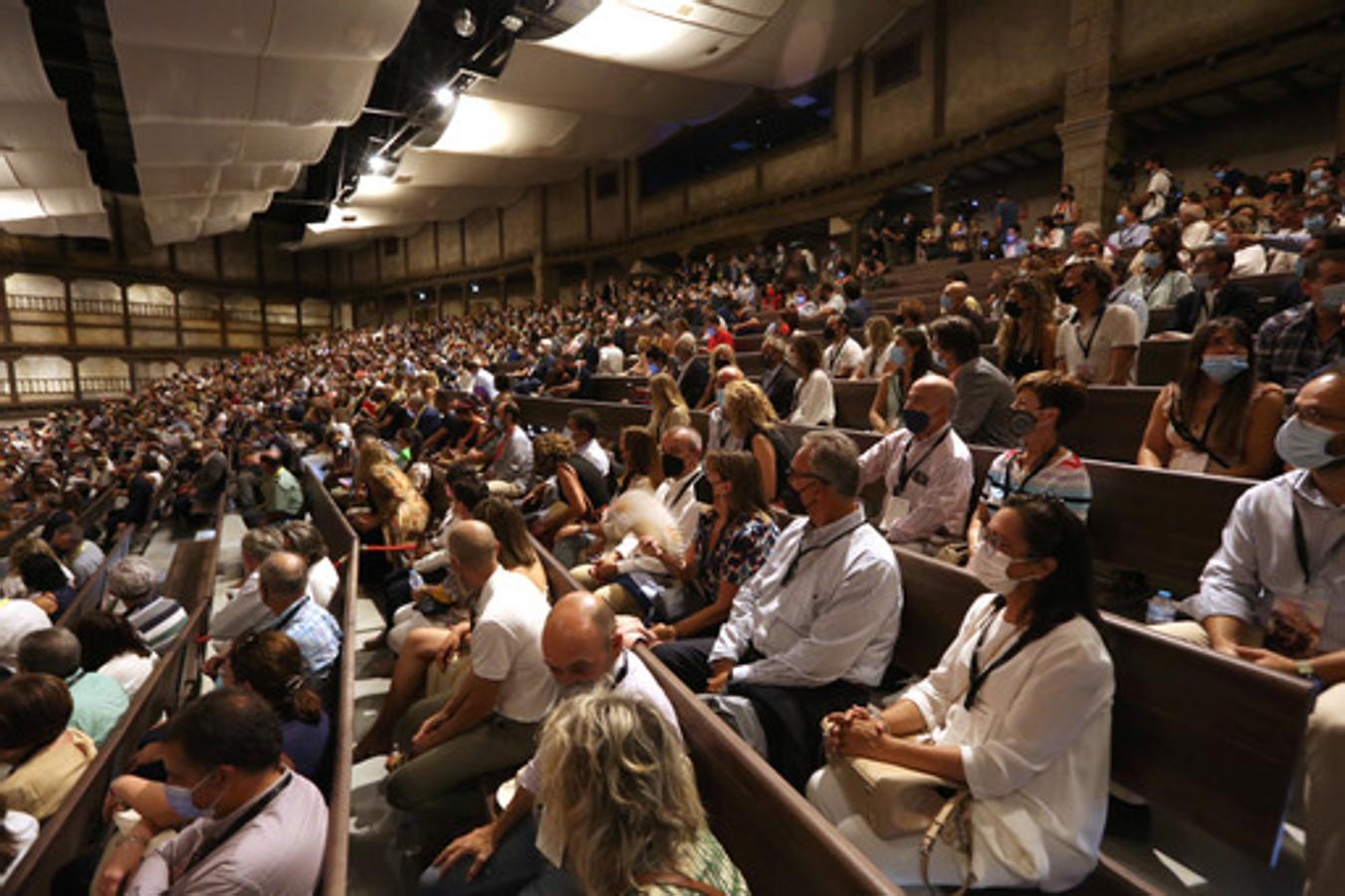 Las imágenes de los invitados al acto de inauguración de Puy du Fou